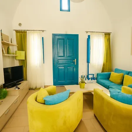 2 Bedrooms 4 Persons Cycladic House By Mps Casa de Férias Perissa (Santorini)