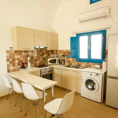 2 Bedrooms 4 Persons Cycladic House By Mps בית נופש *