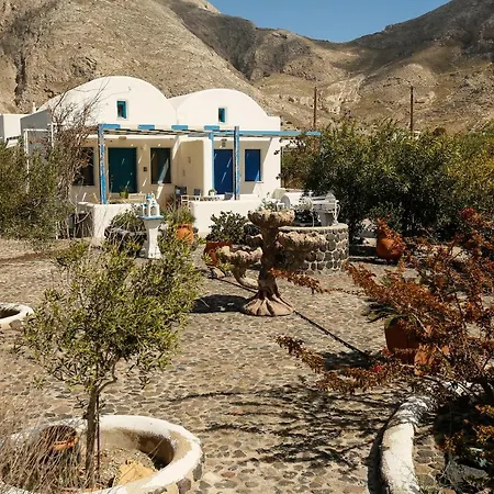 2 Bedrooms 4 Persons Cycladic House By Mps * Perissa (Santorini)